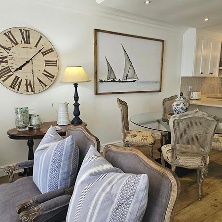 Umhlanga Getaways Apartment Durban Bagian luar foto