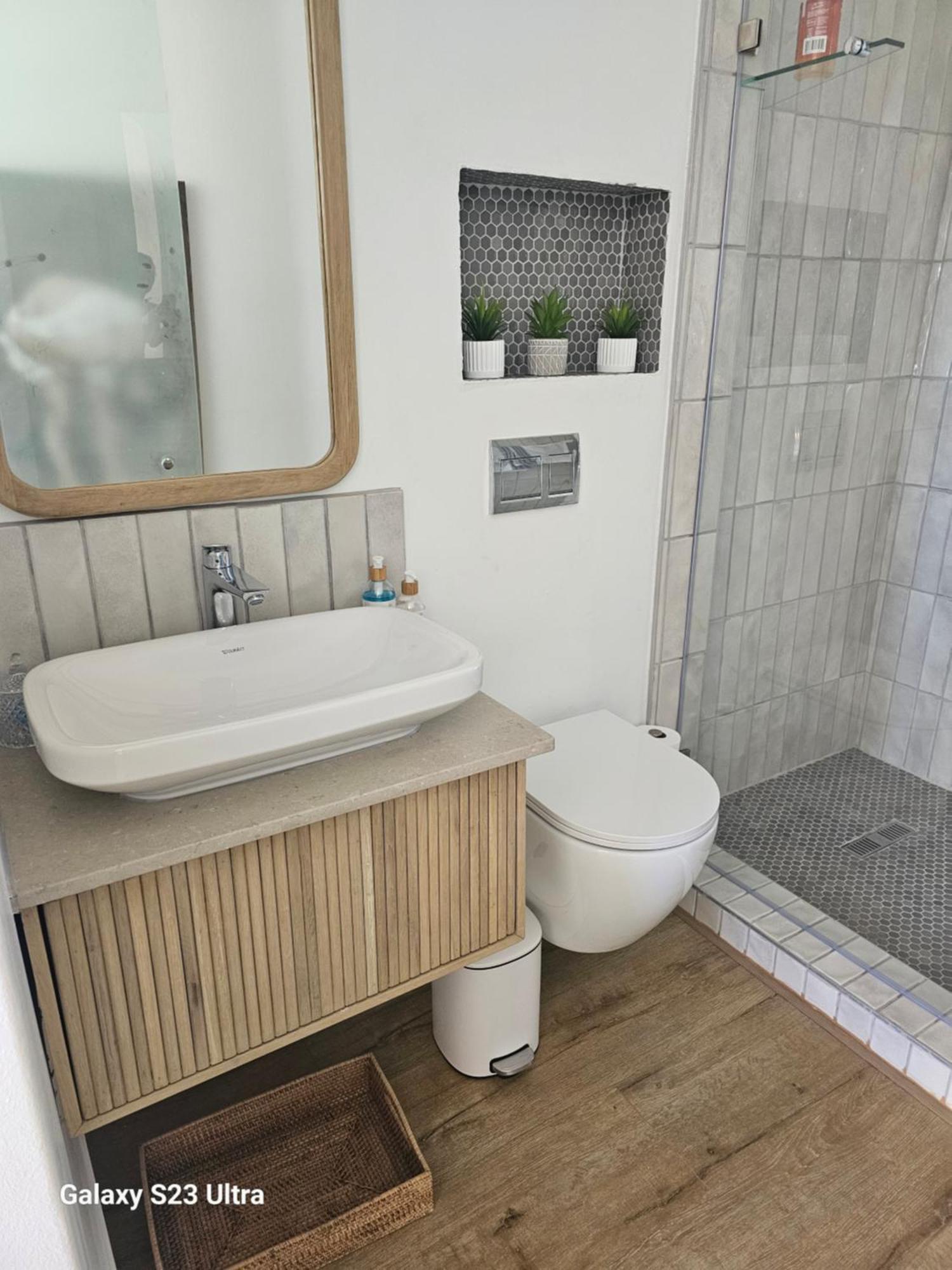 Umhlanga Getaways Apartment Durban Bagian luar foto