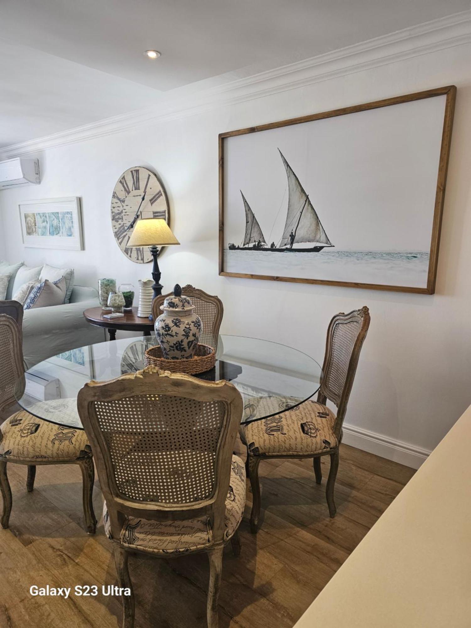 Umhlanga Getaways Apartment Durban Bagian luar foto