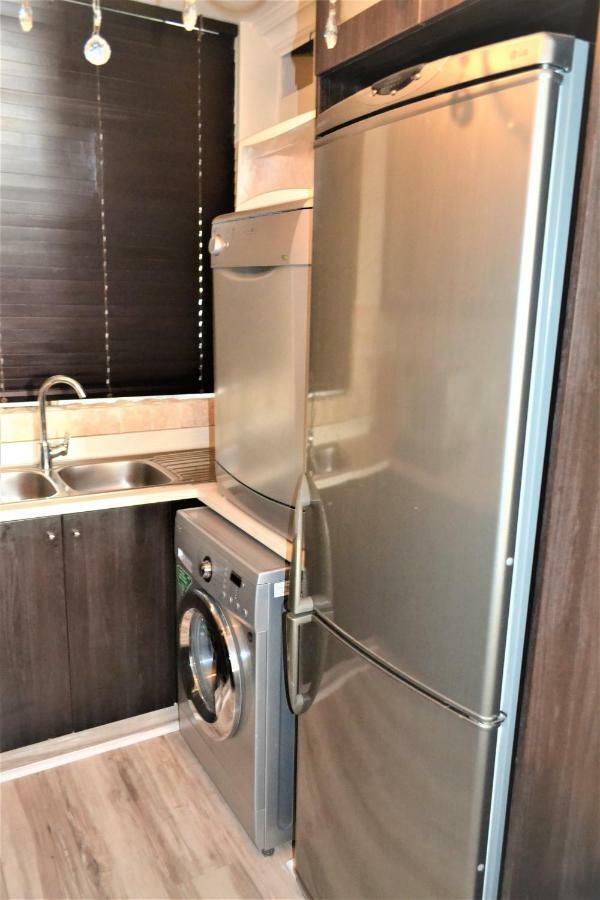 Umhlanga Getaways Apartment Durban Bagian luar foto